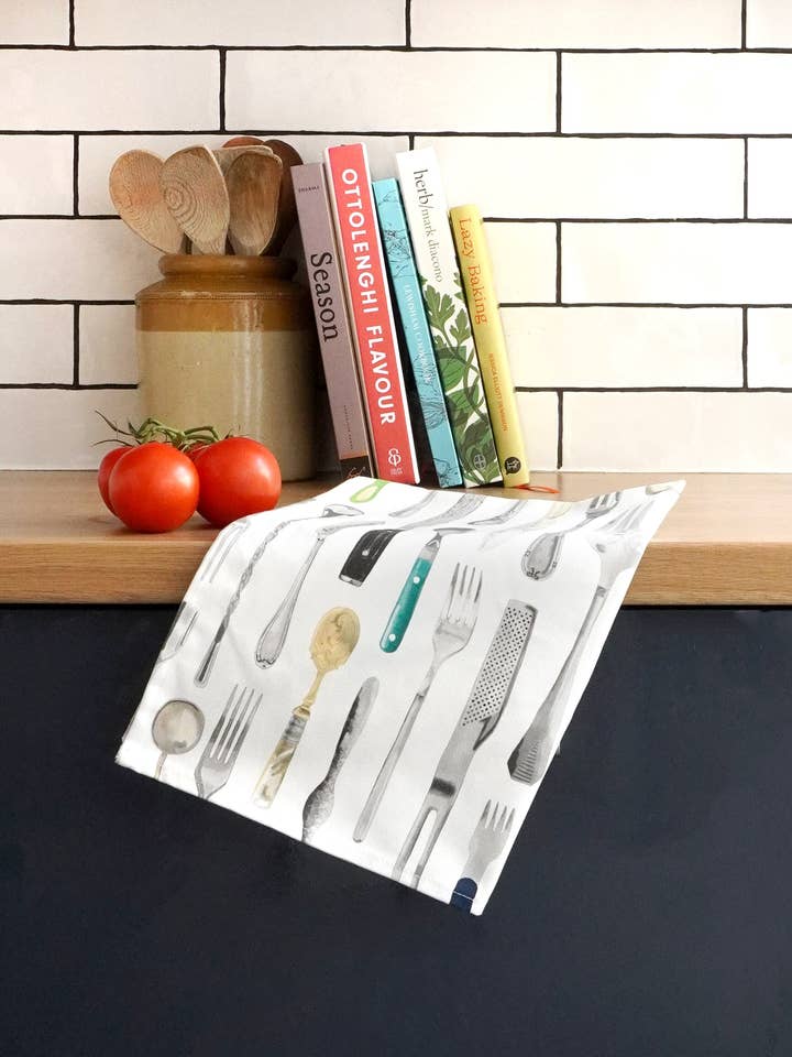 Toalha de chá The Cutlery Draw - Fabricado na Inglaterra - 100% Algodão por atacado de Corinne Alexander