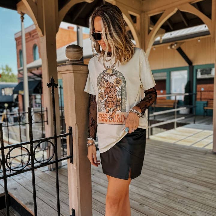 Ivory Bold Tiger Tee for wholesale on Faire2