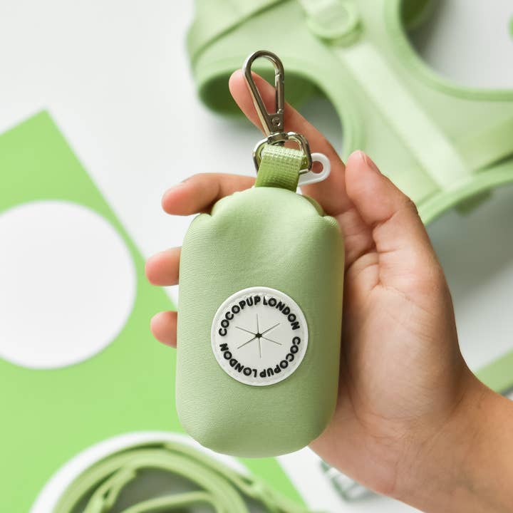 NAKD poepzakhouder - Matcha voor wholesale door Cocopup London