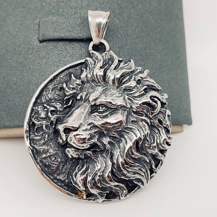 Personality Lion's Head Stainless Steel Pendant - MJ/MNP for wholesale on Faire