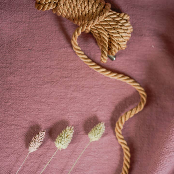 The Natural Love Company - Wholesale Seksspeeltje - Kanuka | Bondagetouw | Veelzijdig speeltouw van 5 meter4