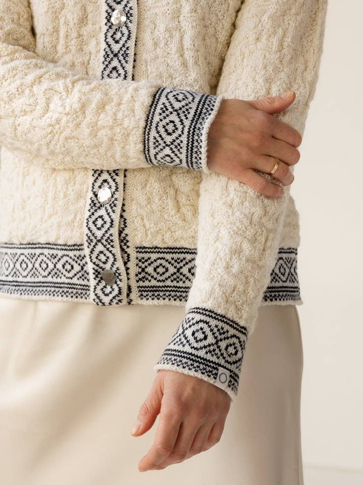 Susan Fosse AS - Wholesale Cardigan - Women's - Bryggen Women's Cardigan2