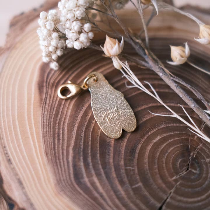 Justine Gilbuena - Wholesale Knitting/Crochet Supplies - Cicada Stitch Marker
