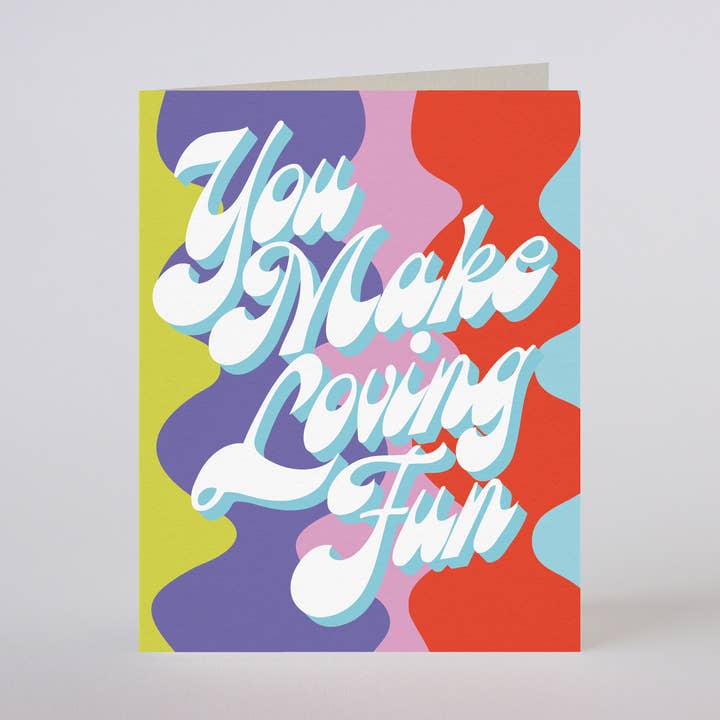 HACES QUE AMAR SEA DIVERTIDO - tarjeta de felicitación para venta al por mayor de Mixtape Paper Co.