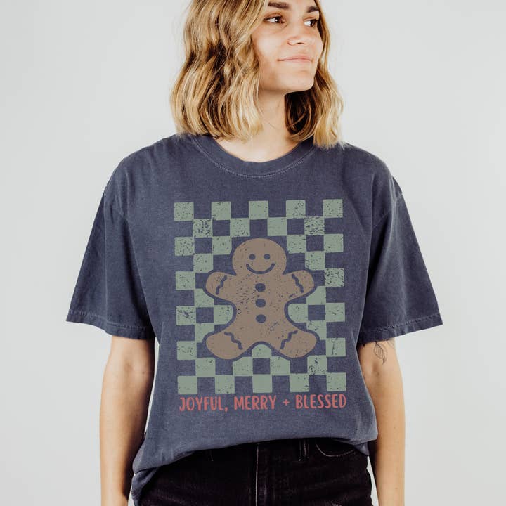 Scripted Pearl - Wholesale Screen Printed T-Shirt - Women's - Joyful Merry Blessed Gingerbread Man Retro Christmas Tshirt 7