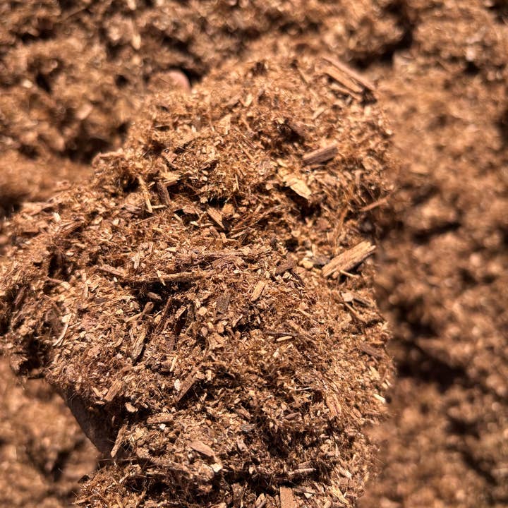 Triple Ground Redwood Fines – Fine-Grade Peat Alternative for wholesale by Ivy May Co