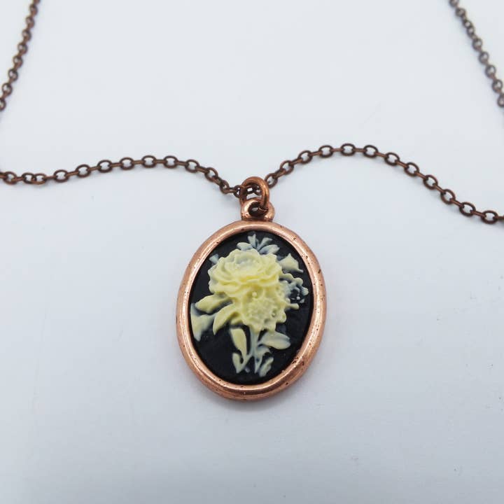 Small Ivory Bouquet Cameo Necklace for wholesale by Fizz