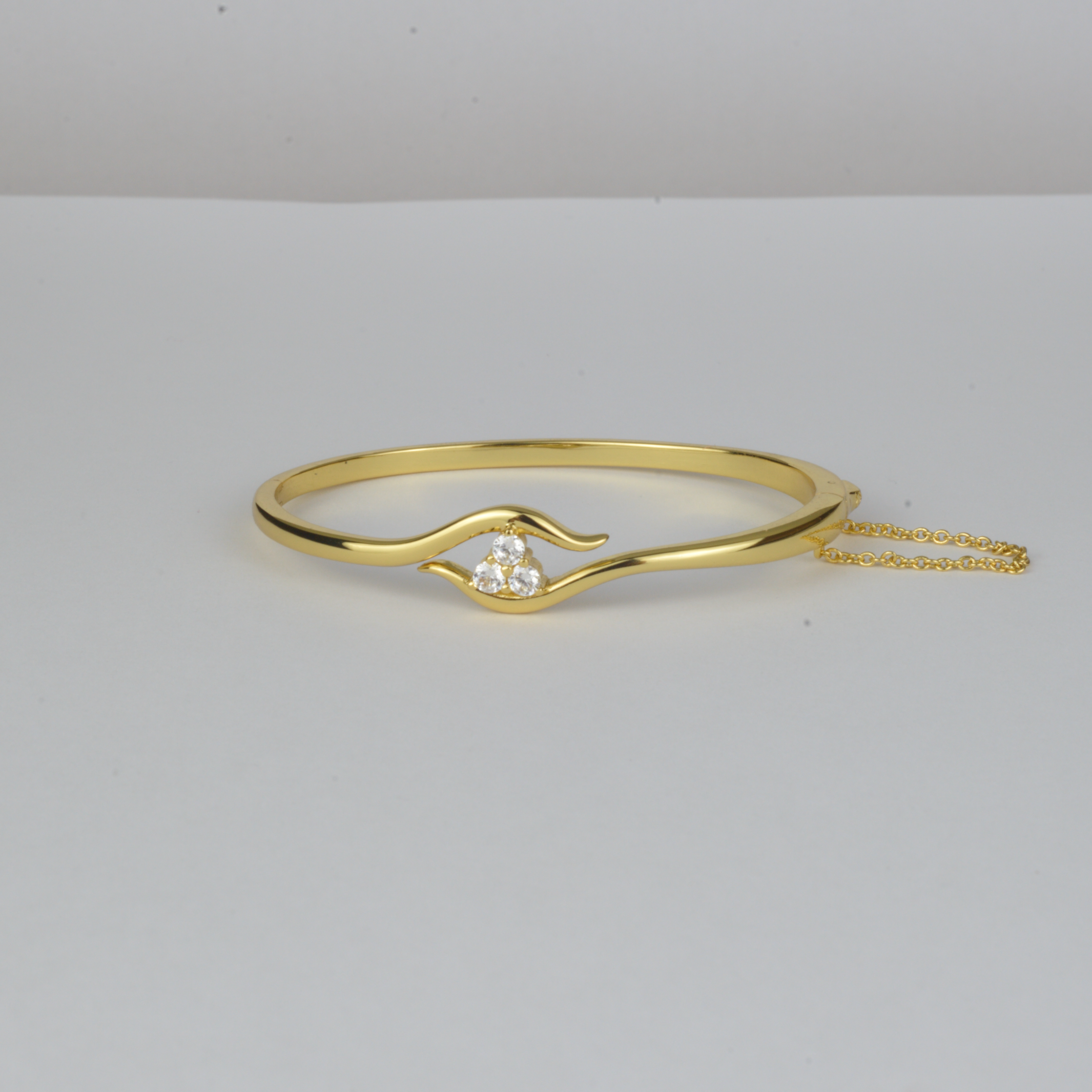 Nudie Jewellery Ltd - Wholesale Cuff Bracelet - Avalon Bangle3