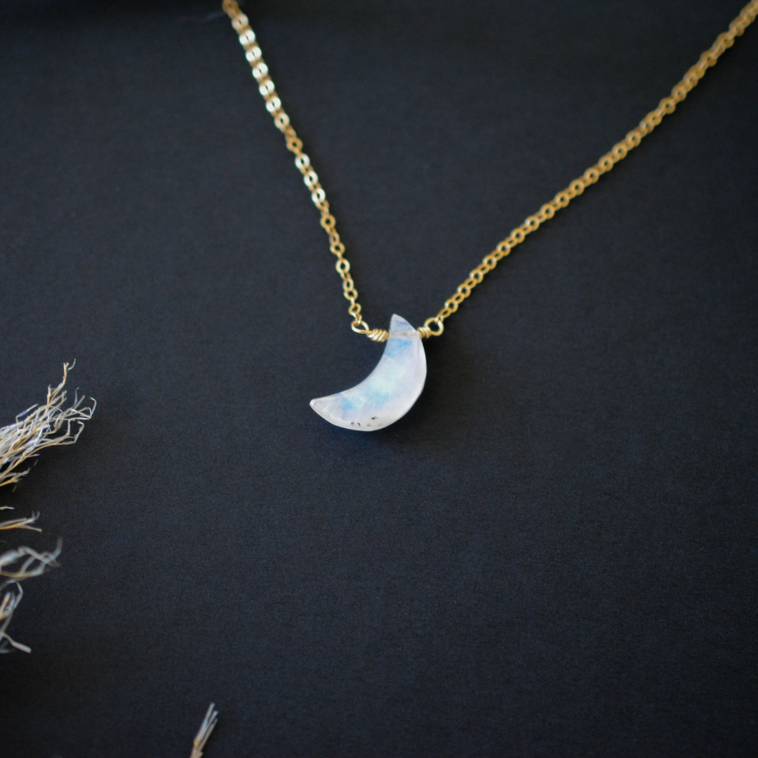 Seaflowerjewelry - Vendita all'ingrosso Parure di gioielli - Collana luna arcobaleno con pietra di luna e orecchino a stella3