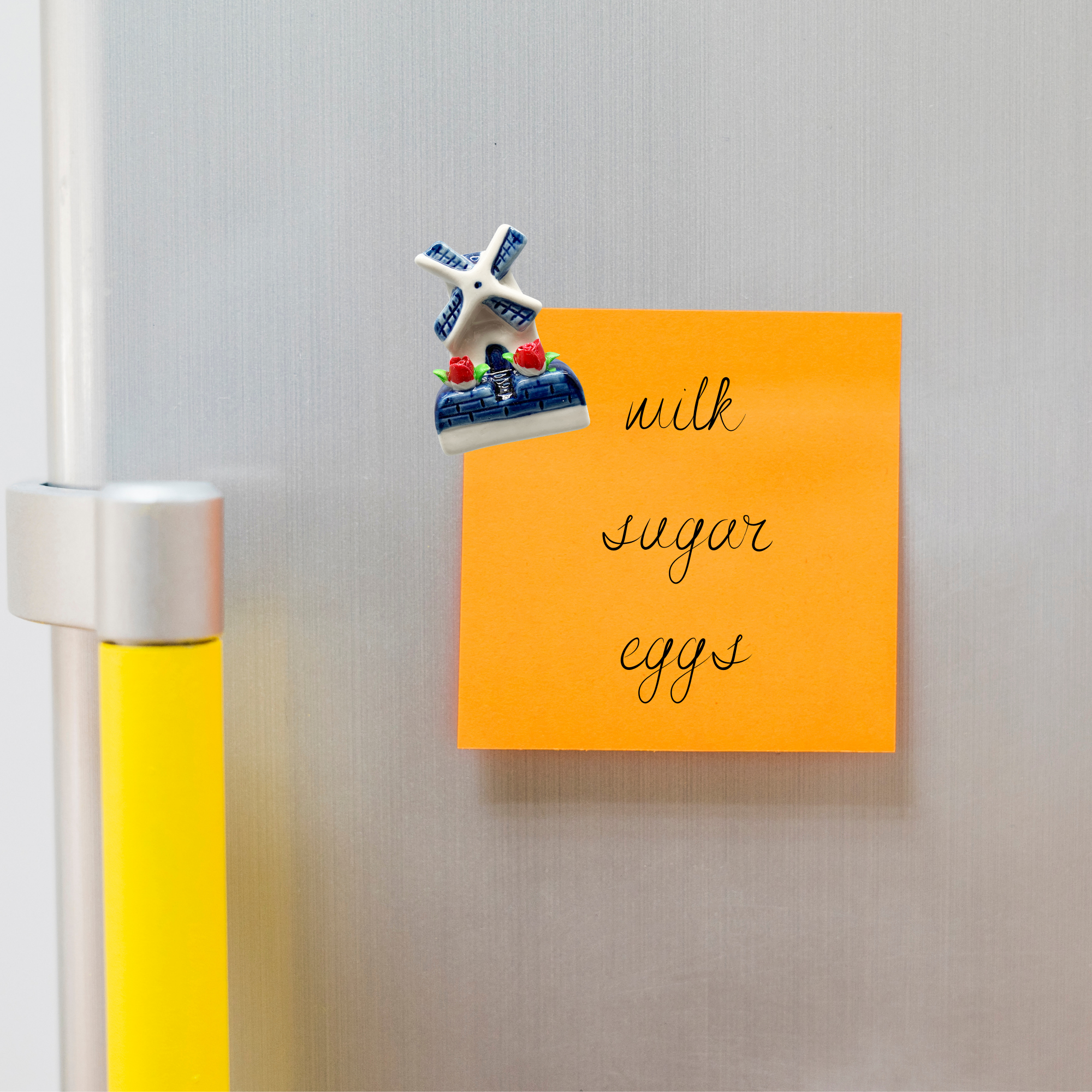 European Heritage Gifts - Wholesale Magnet - Novelty Windmill With Tulips Magnets1