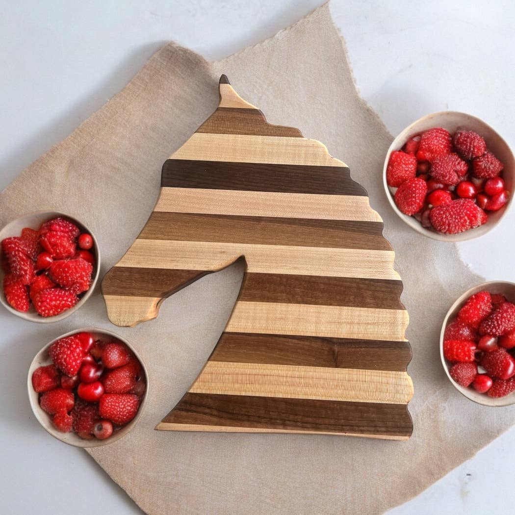 TG Designs - Wholesale Cutting Board - SHOW/FANCY HORSE LARGE17