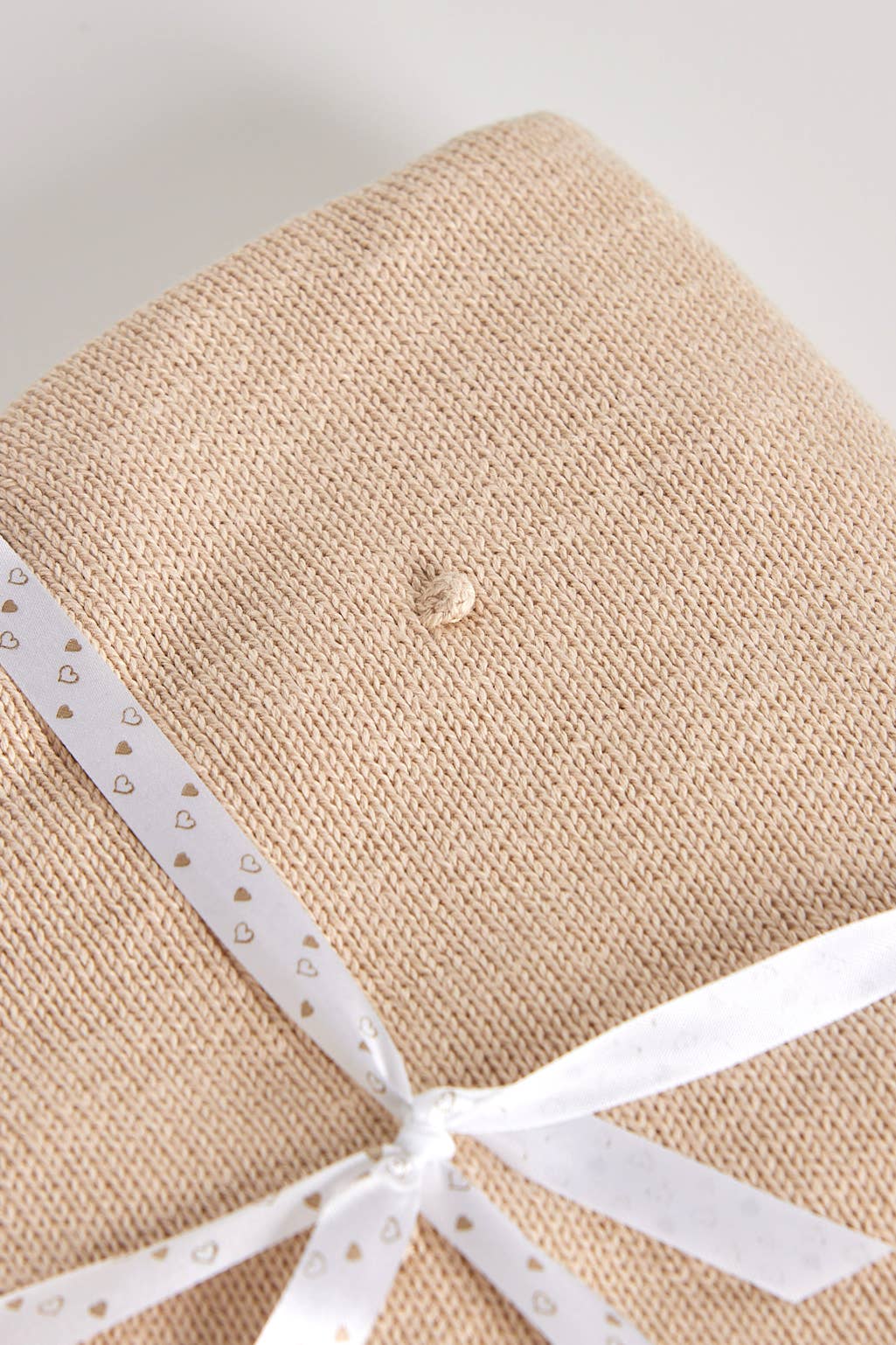 Amorim Gerações, LDA - Wholesale Bedding Blanket - Kids & Baby - Cotton Knit Baby Blanket with Pompoms 163P/AL2