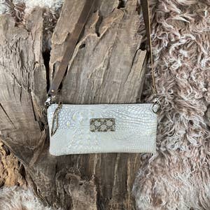 Keep It Gypsy Gold Distressed Crocodile Leather Key Ring Card Holder –  White Lily Boutique