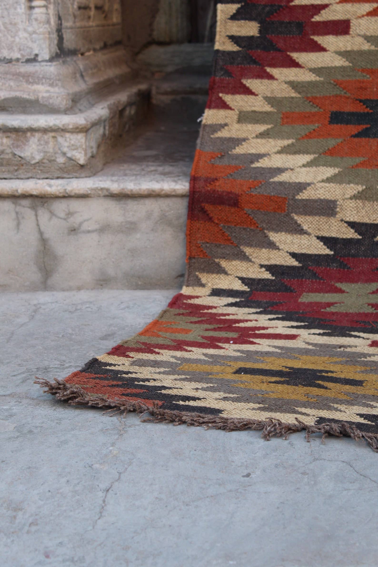 Rugs Boutique – Großhandel Läufer – 2 x 6 Fuß — Handgefertigter Kelim Teppich — Moringa2