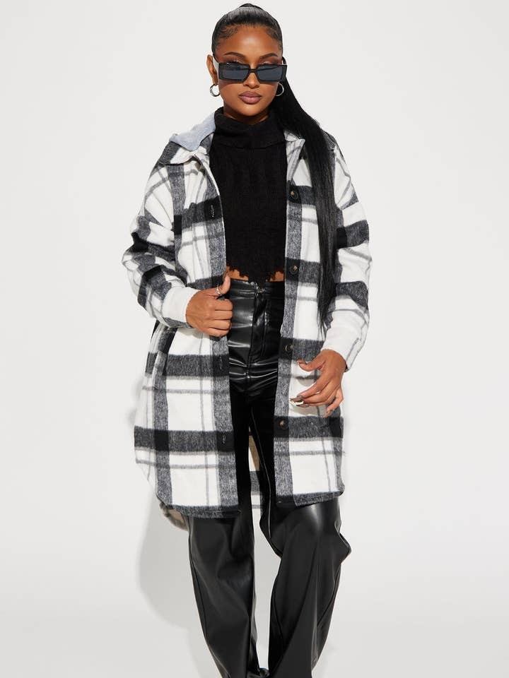 BJ's Closets - Wholesale Shirt Jacket/Shacket - Women's - PLAID SHACKET WITH HOOD 0
