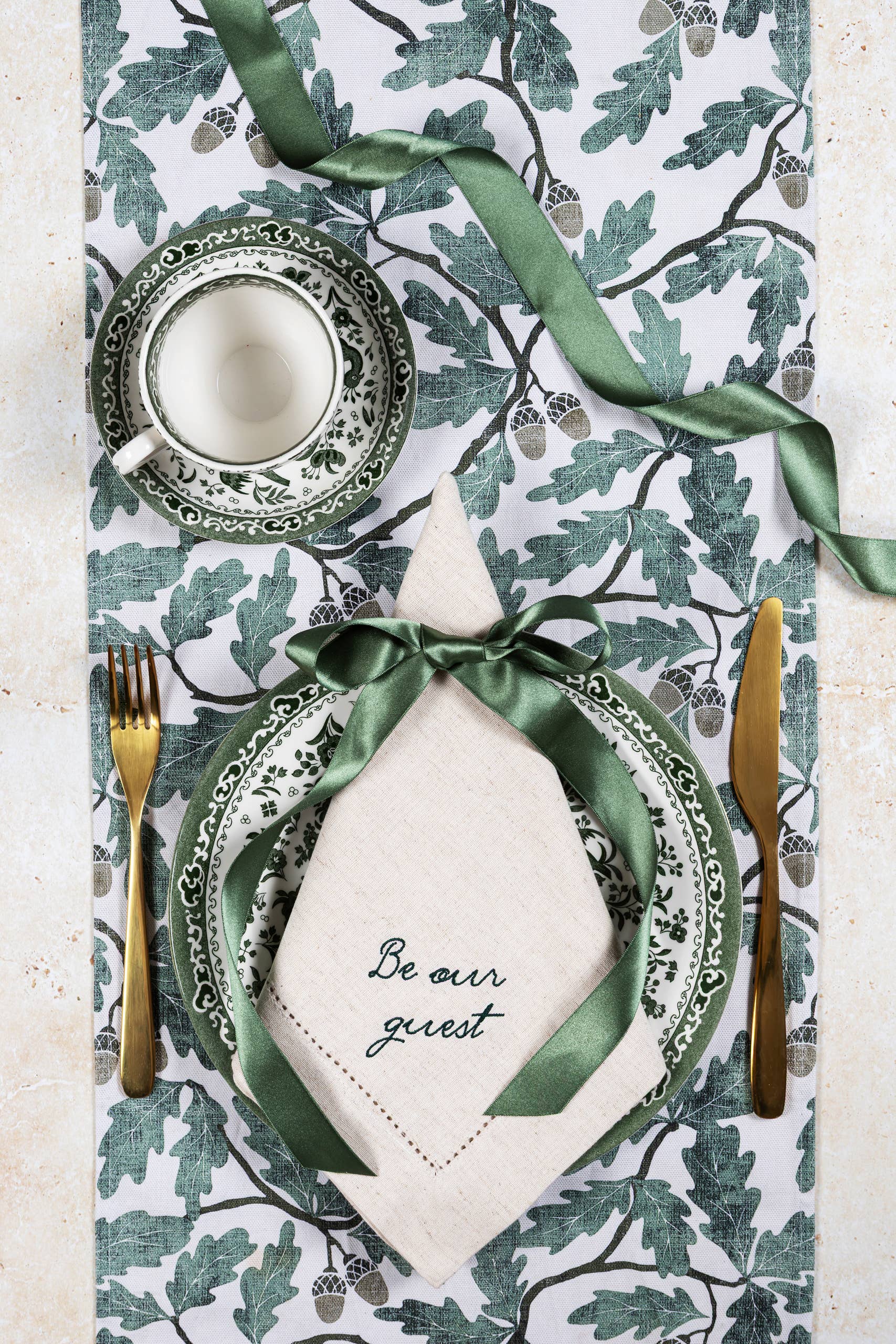 Pintail Candles | Avalon Home – wholesale Dinner & cloth napkin – Be Our Guest Linen Napkins Green | Embroidered Napkins0