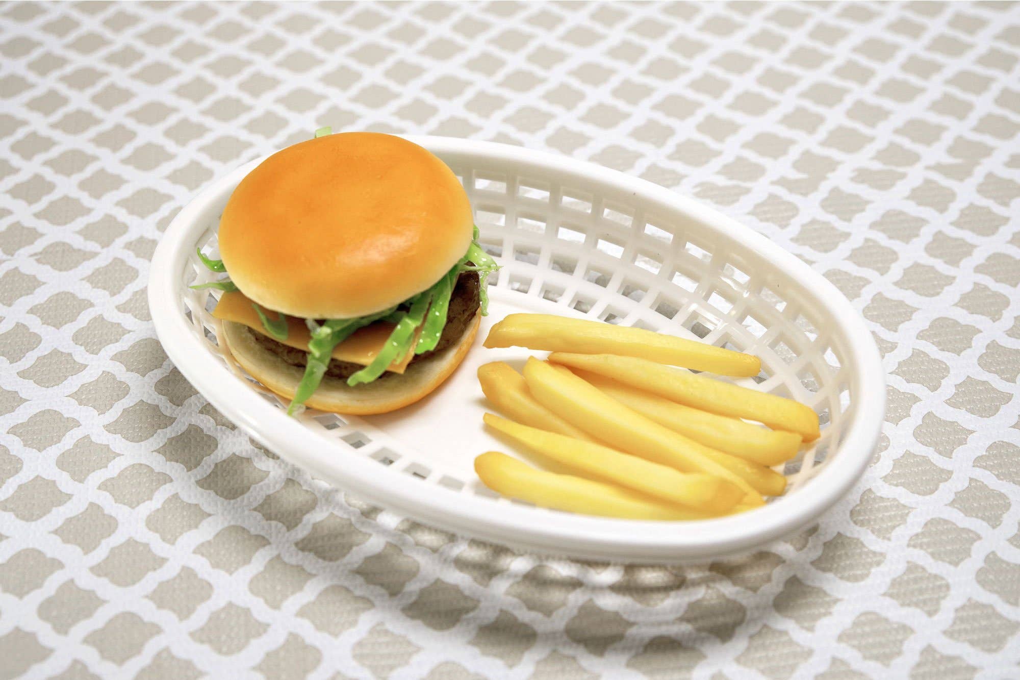 Supreme Housewares - Wholesale Basket - 6-Piece Patriotic Burger Basket3