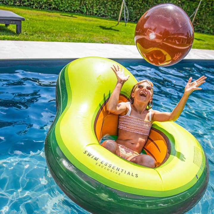 Meerkleurig Swim Essentials | Opblaas Avocado incl. Strandbal for wholesale on Faire