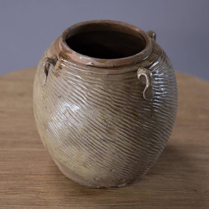 Curated Studio – Großhandel Blumentopf – Vintage glasierter Topf mit Henkeln0