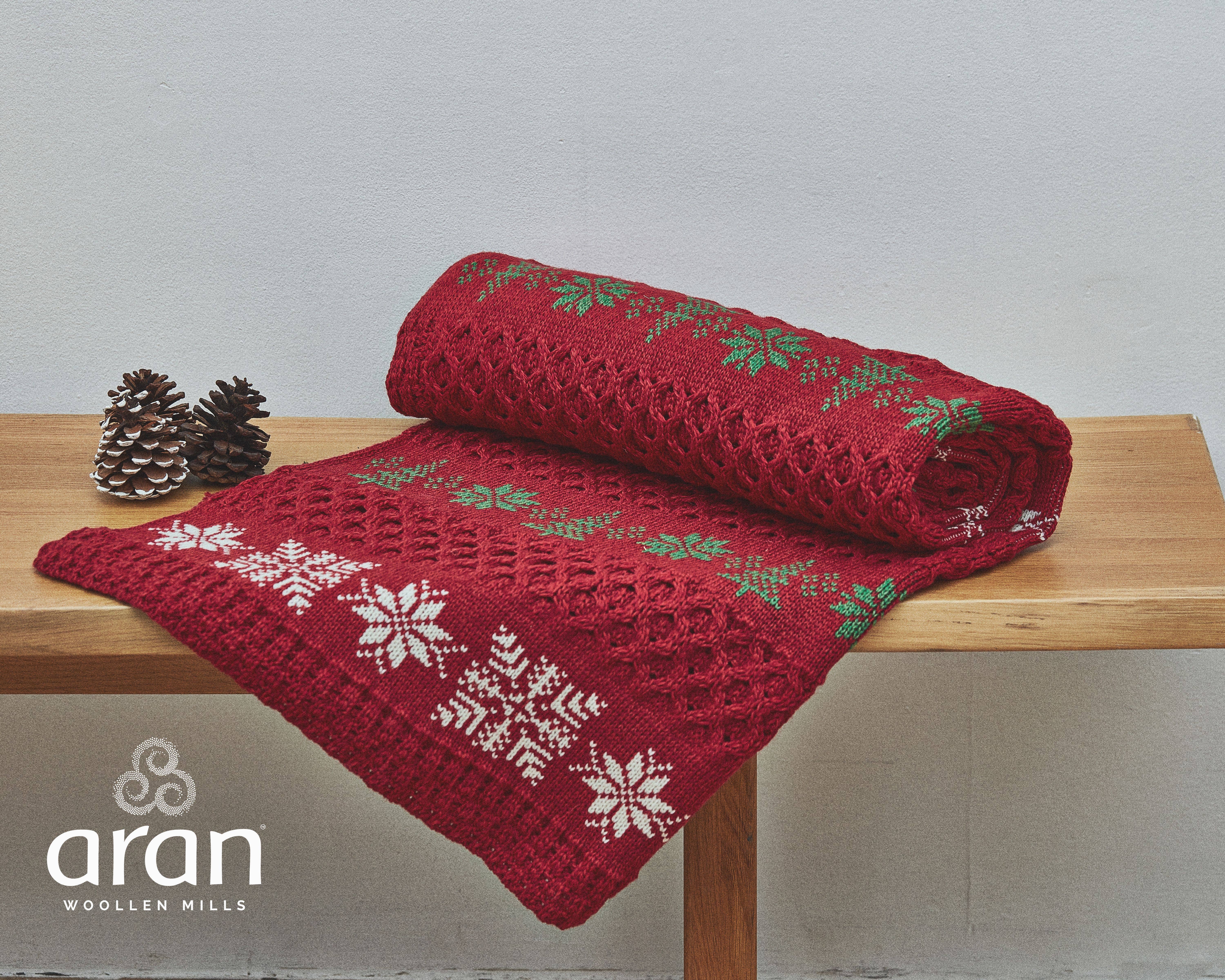 Aran Woollen Mills - Wholesale Throw Blanket - Christmas Throw1