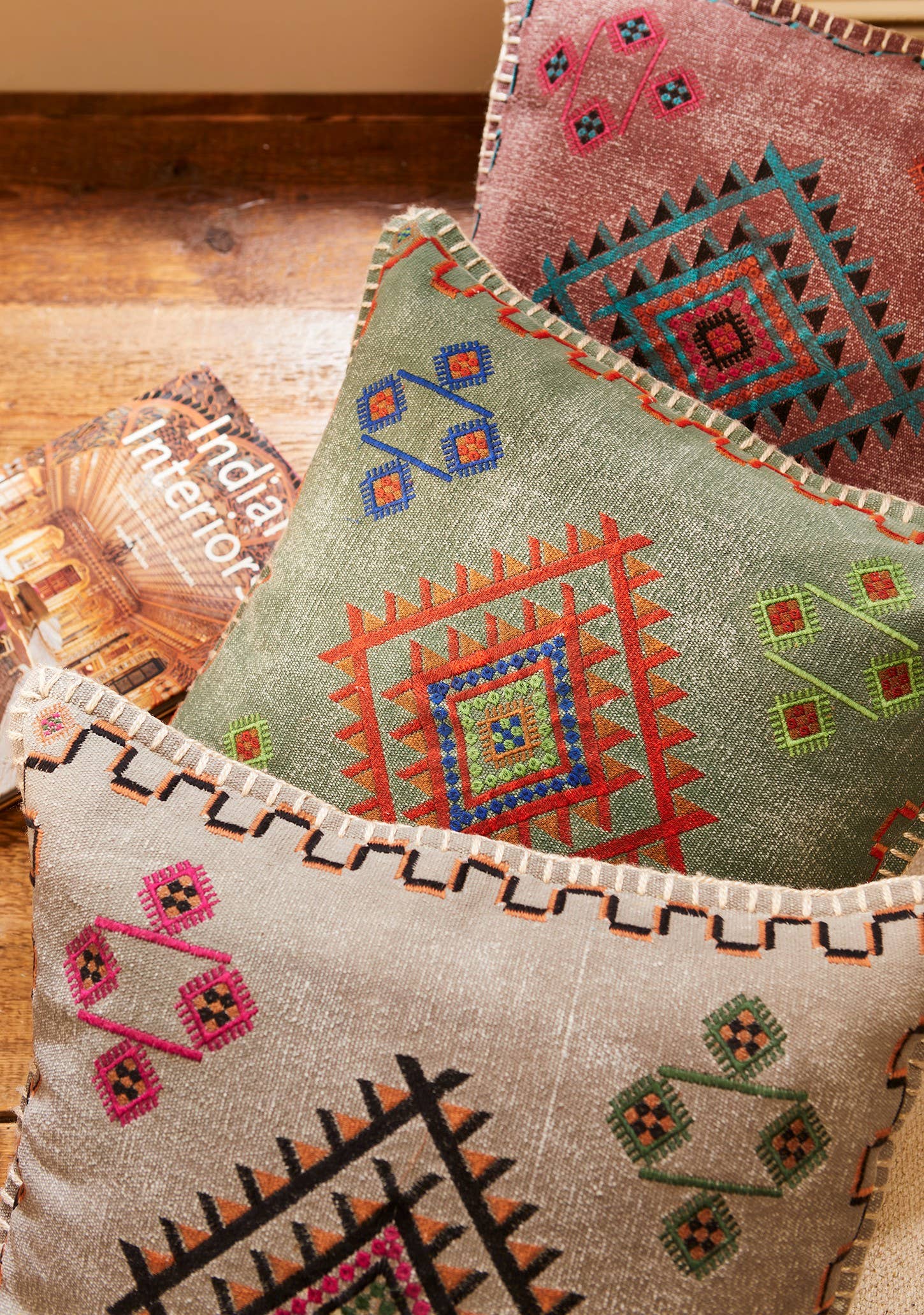 Namaste – Capa de almofada decorativa por atacado – Capa de Almofada Bordada com Lavagem a Pedra Satara1