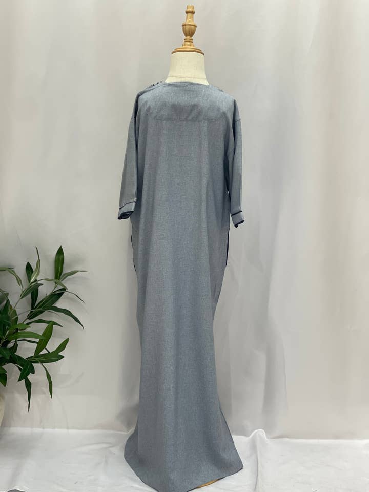 Palestinian Elegance - Wholesale Dress - Kids - Kids' High-Quality Thobe - Multiple Sizes and Colors6