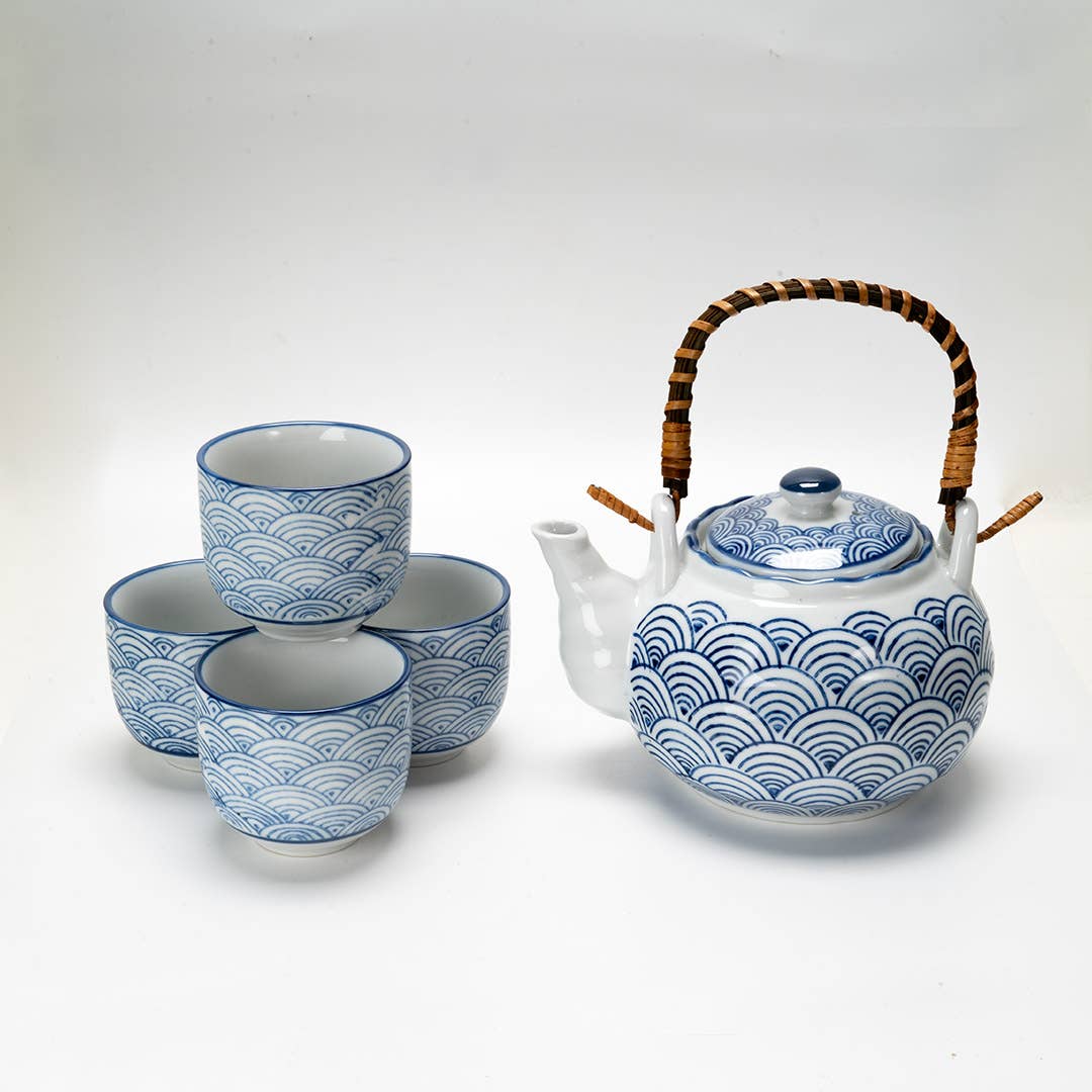 Urban Tokyo - Wholesale Tea Set - Japanese Seikaiha Waves Tea Set 22oz Tea Pot with 4 Cups (1/12)1