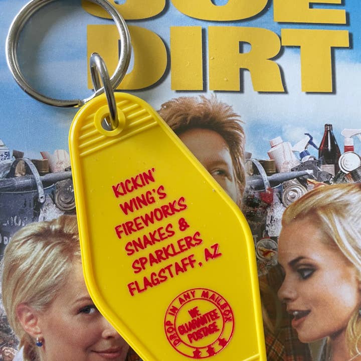 Motel Key Fob - Chutando Asas Fogos de Artifício (Joe Dirt) por atacado de The 3 Sisters Design Co.