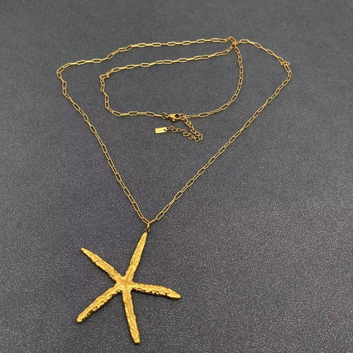 Mio Queena – wholesale Pendant/charm necklace – 18K Gold Plated SS Starfish Charm Long Chain Necklace - FGS