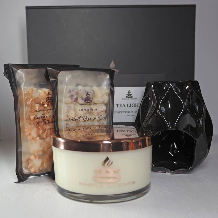 Set regalo "Esperienza di Opulenza" con candela, cera profumata e bruciatore di cera Nico di Simple Scents per la vendita all'ingrosso da parte di Simple Scents by Simpleness Collection