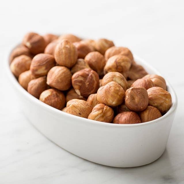 Holmquist Hazelnut Orchards - Wholesale Nuts - 25 lb. Bulk Raw Hazelnuts (Round)0