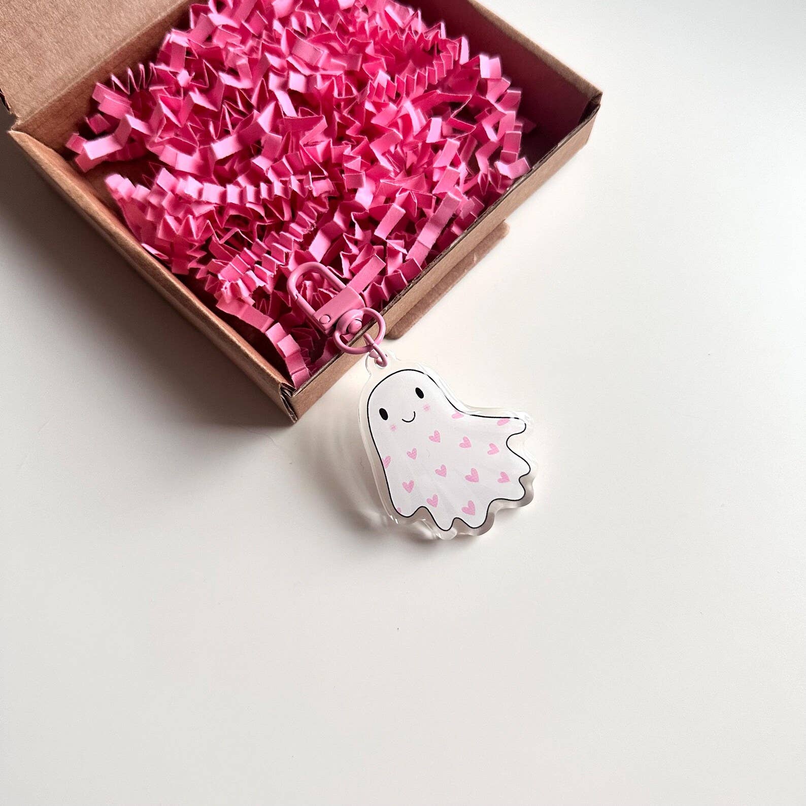 Dolly’s Doodles – wholesale Keychain – Women's – Ghost Keyring Hearts Pink Spooky Cute Gift1