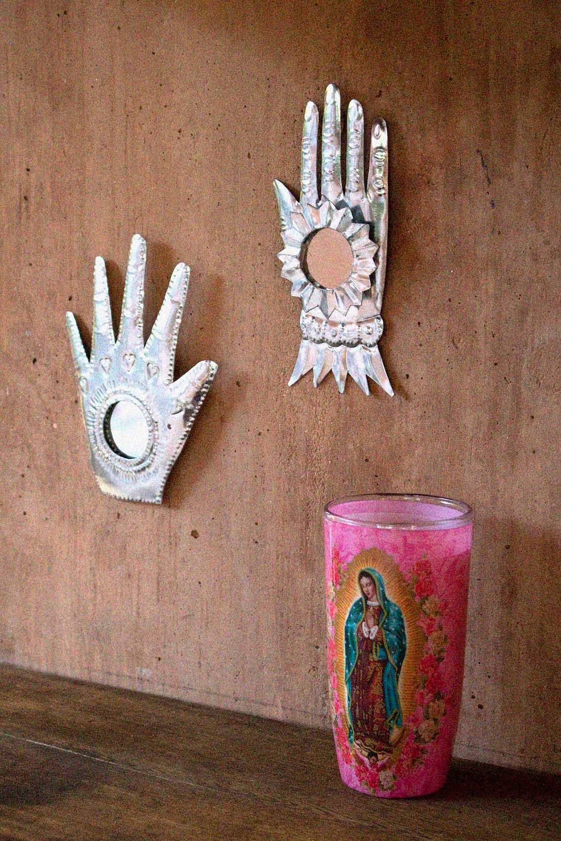 P.I.Project America - Wholesale Ornament Set - Ornement en étain Milagro mexicain à main1