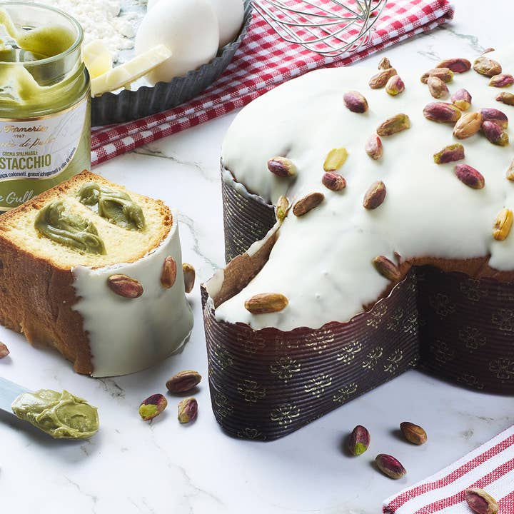 Dove with white chocolate and pistachio coating with pistachio cream jar 1 Kg for wholesale by La Forneria di Pula