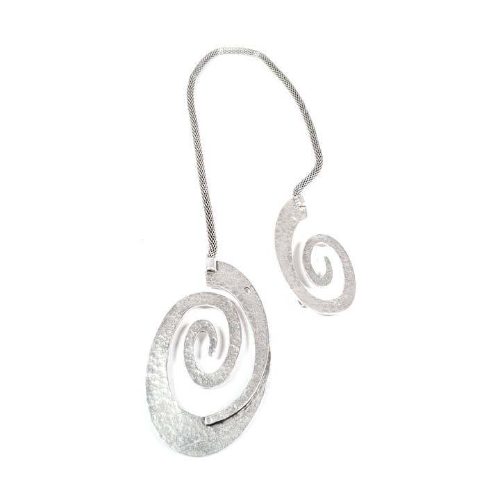 Référence 009-1009 - Collier en étain pour la vente par The Ancient Bazaar Jewelry & Accessories