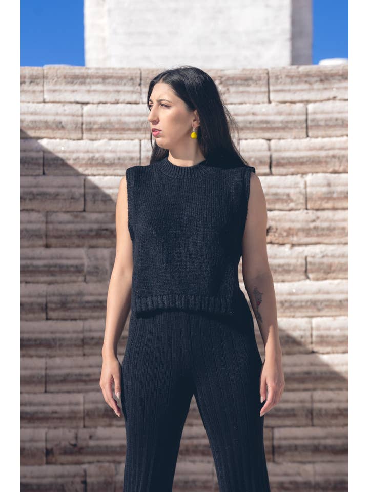 Yanawara - Wholesale Sweater Vest - Women's - Munasiri Llama Vest13