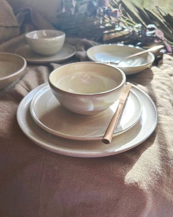 Los Artisans - Wholesale Dinnerware Set - Beige & Off-White Dinner Set | Pearl Iridescent Accents9
