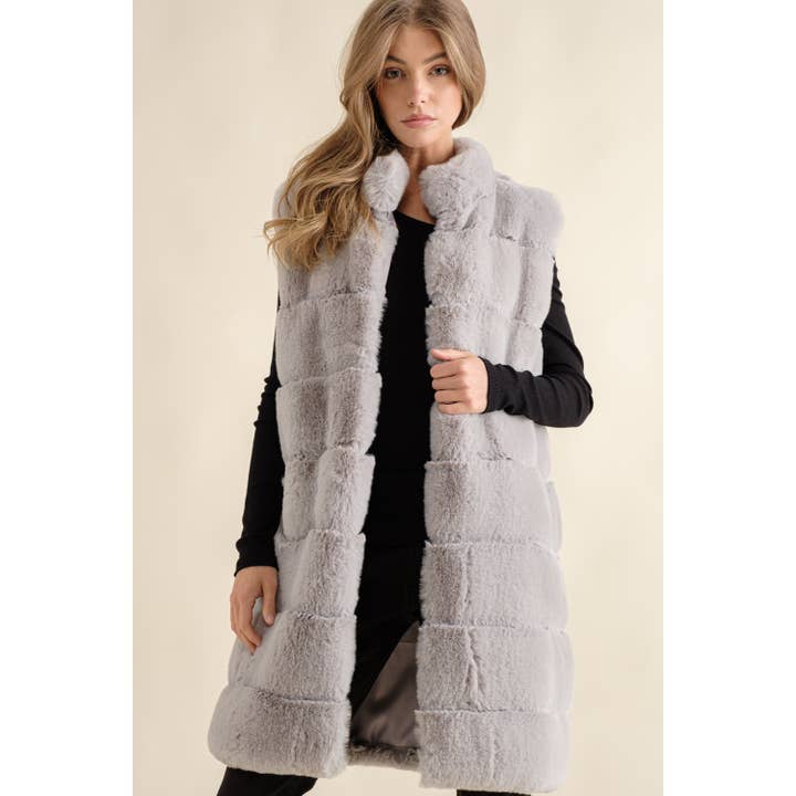 Sweet Generis - Vente Veste sans manches – femme - GILET BOUFFANT LONG EN FOURRURE À COL MONTANT22