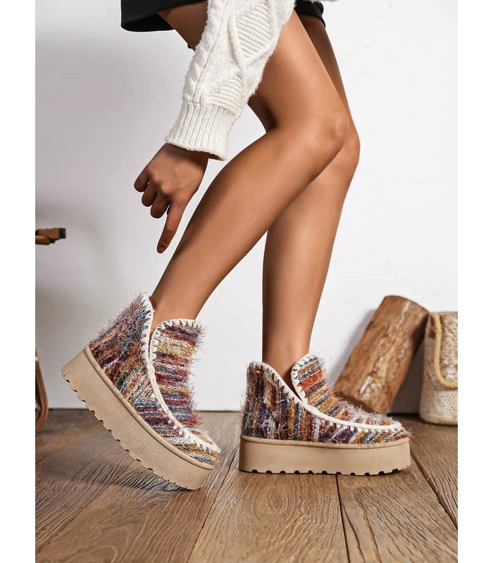 SWEET MAGIC SHOES & BAGS - Wholesale Booties - Women's - WIDE RUBBER AND TEXTILE SOLE BOOT0