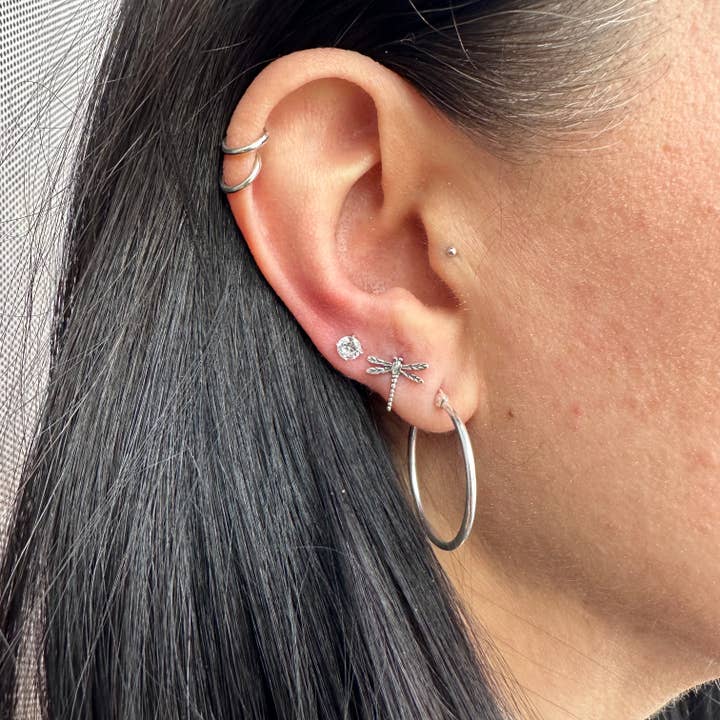 Something Silver - Vendita all'ingrosso Orecchini a cerchio - Orecchini a cerchio con chiusura francese in argento sterling da 1,5 mm10