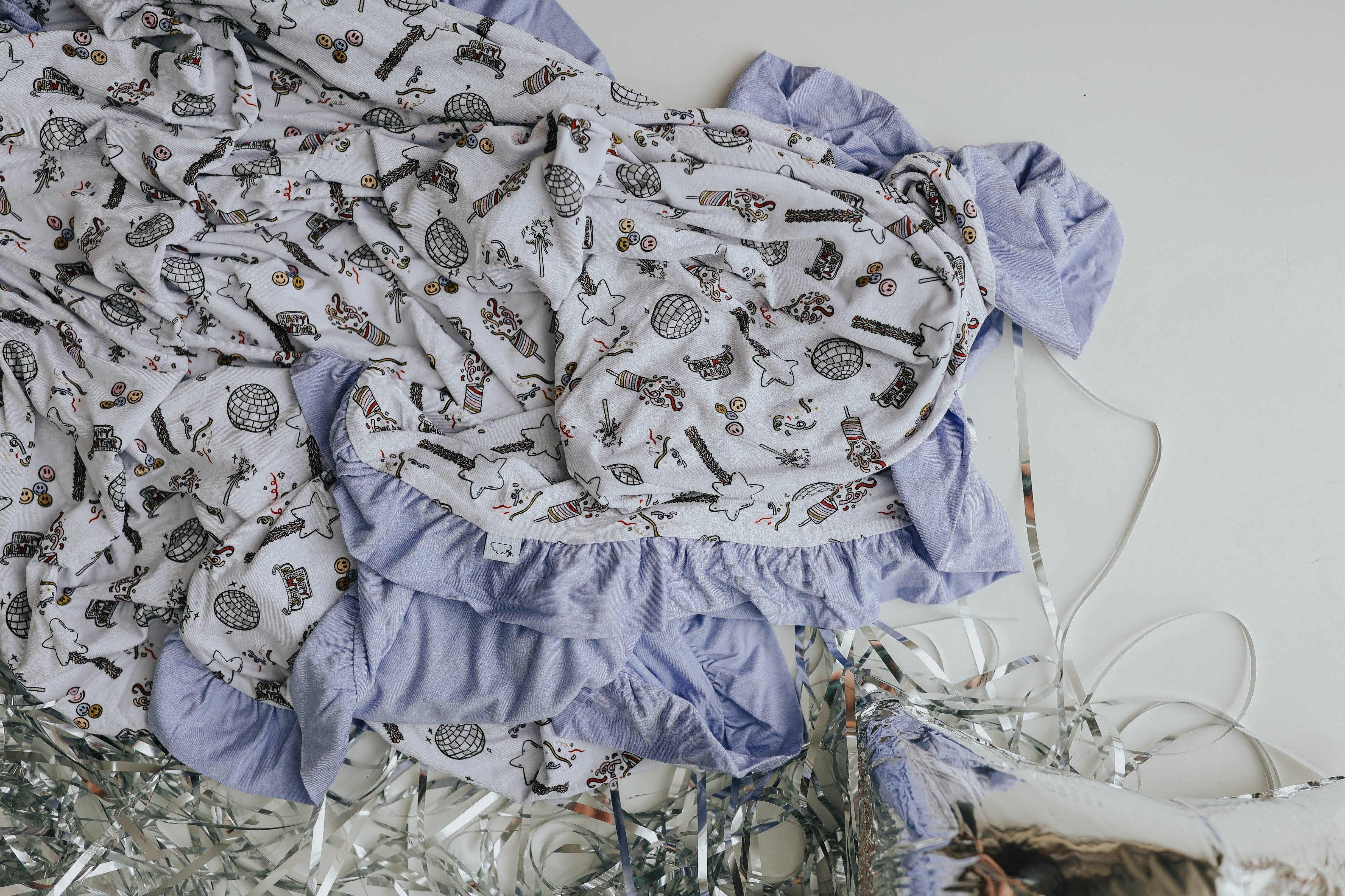 Dream Big Little Co. - Wholesale Bedding Blanket - Kids & Baby - MIDNIGHT MAGIC DREAM RUFFLE BLANKET1