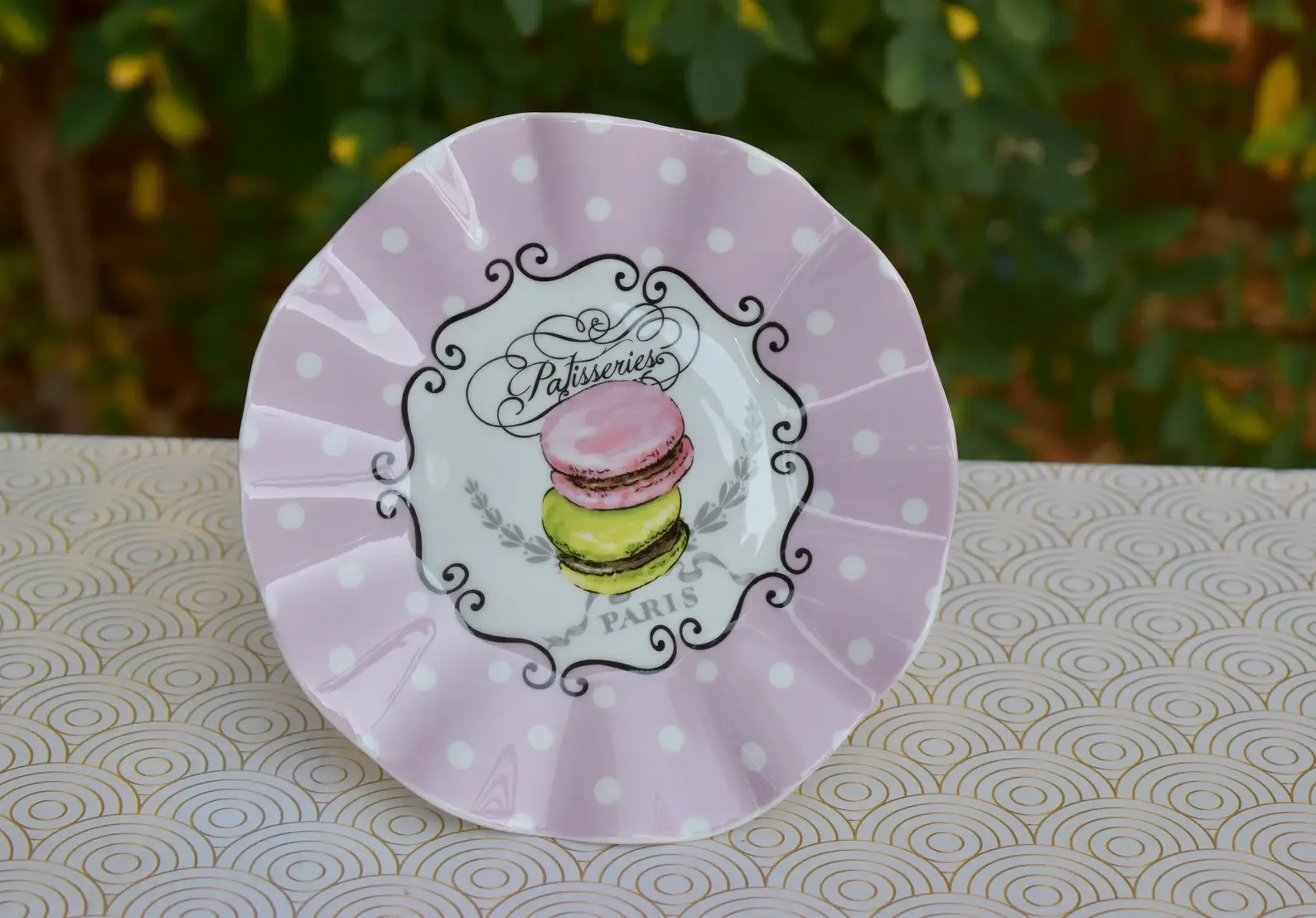 All Little Cute Things - Wholesale Cake Stand - Cake Stand. French Pink Patisserie Macaroon Pedestal Plate1
