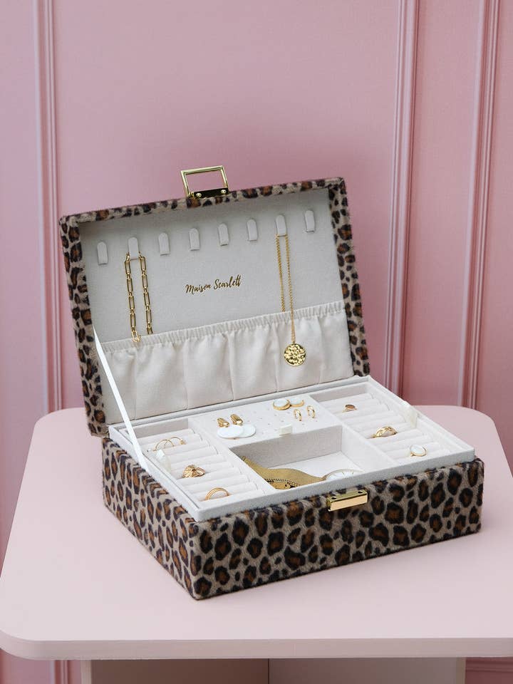 Louise leopard jewelry box for wholesale by Maison Scarlett