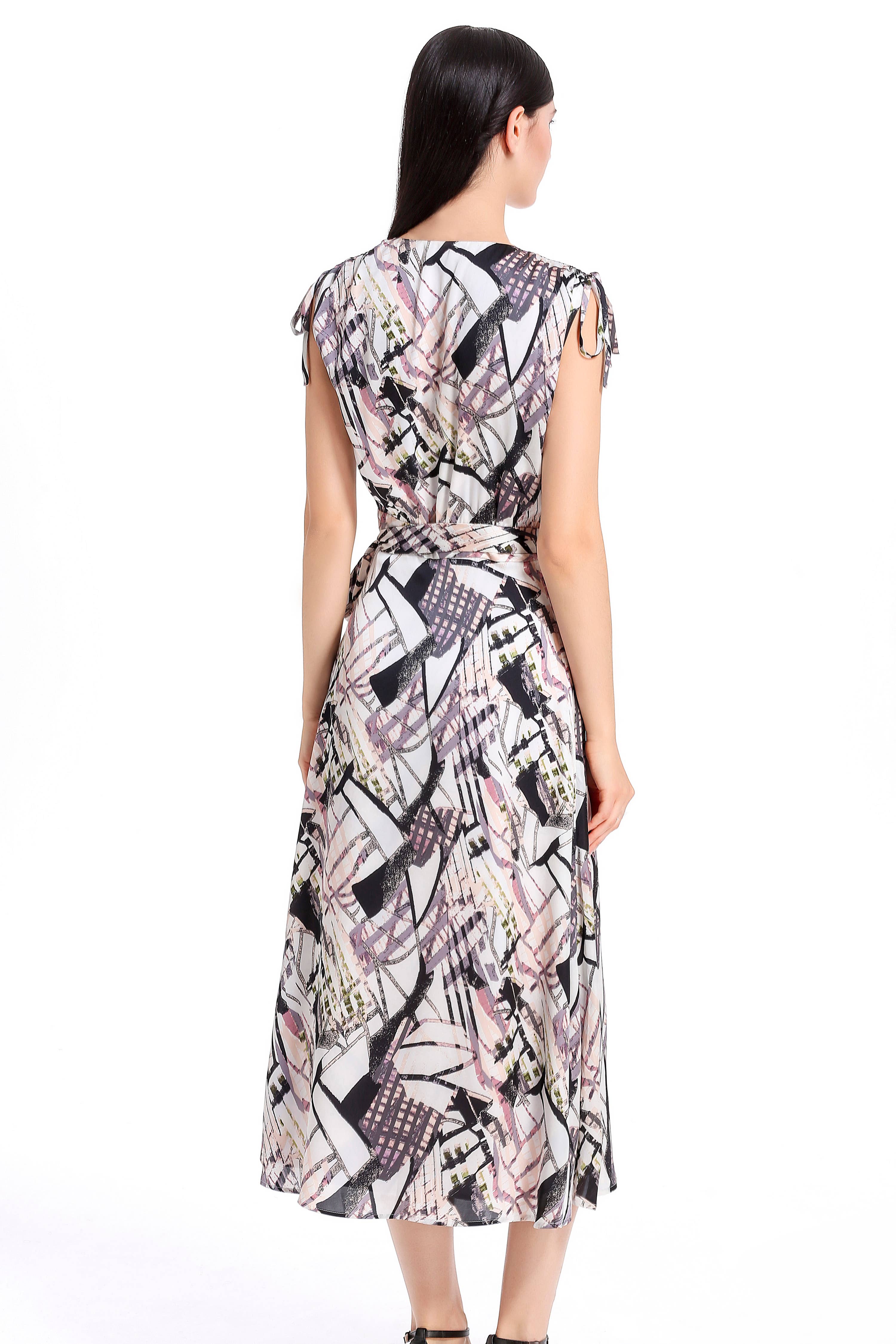 Smart and Joy - Vendita all'ingrosso Vestito - Donna - Abito avvolgente con stampa geometrica1