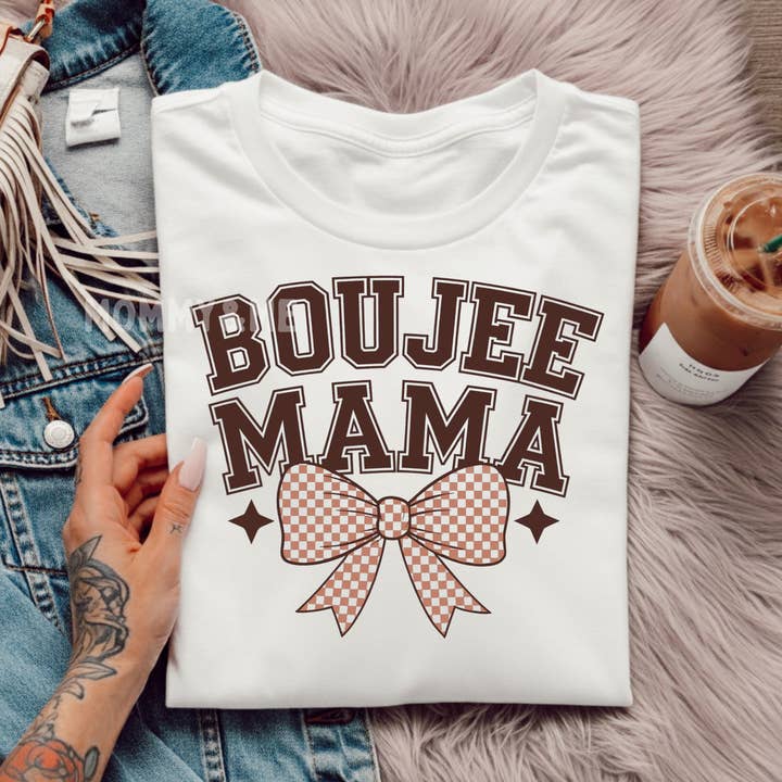 Boujee Mama voor wholesale door Mommy & Me Boutique