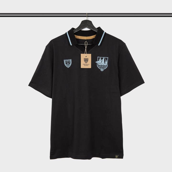 Klassisches Schiff Schwarz für den Großhandel von Football Town