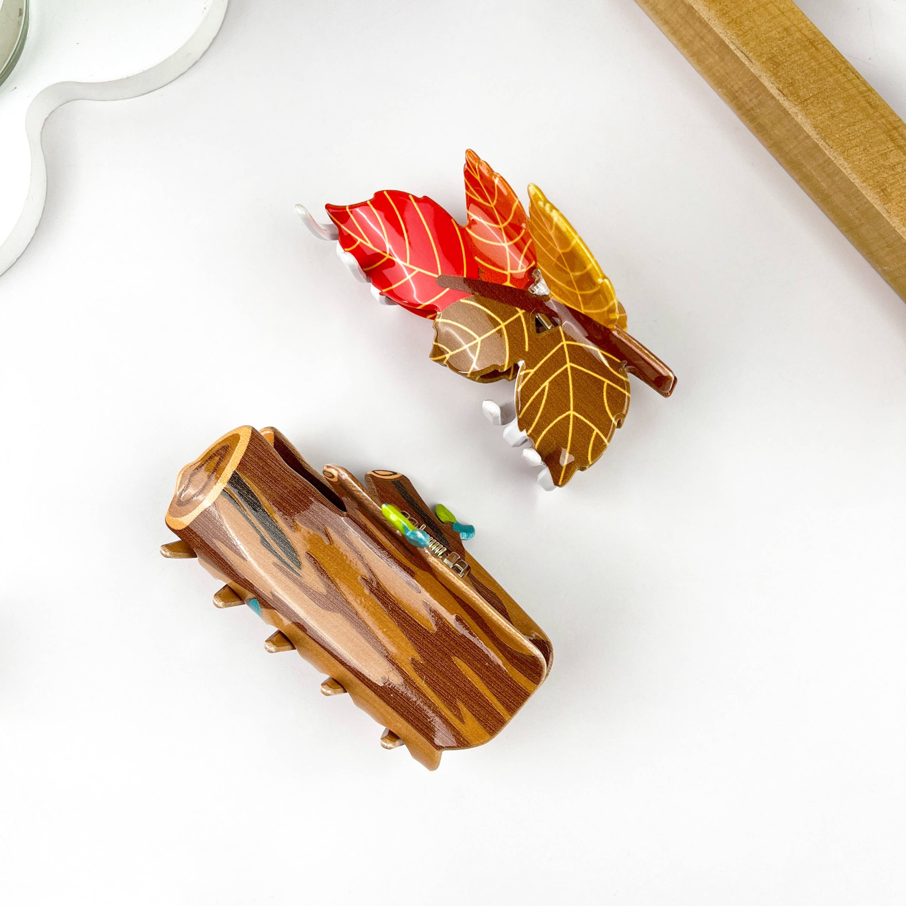 mildstyles – wholesale Hårklämma - Dam – Höst- och vinterhårklämmor i akryl med ekorre- och djurmotiv5