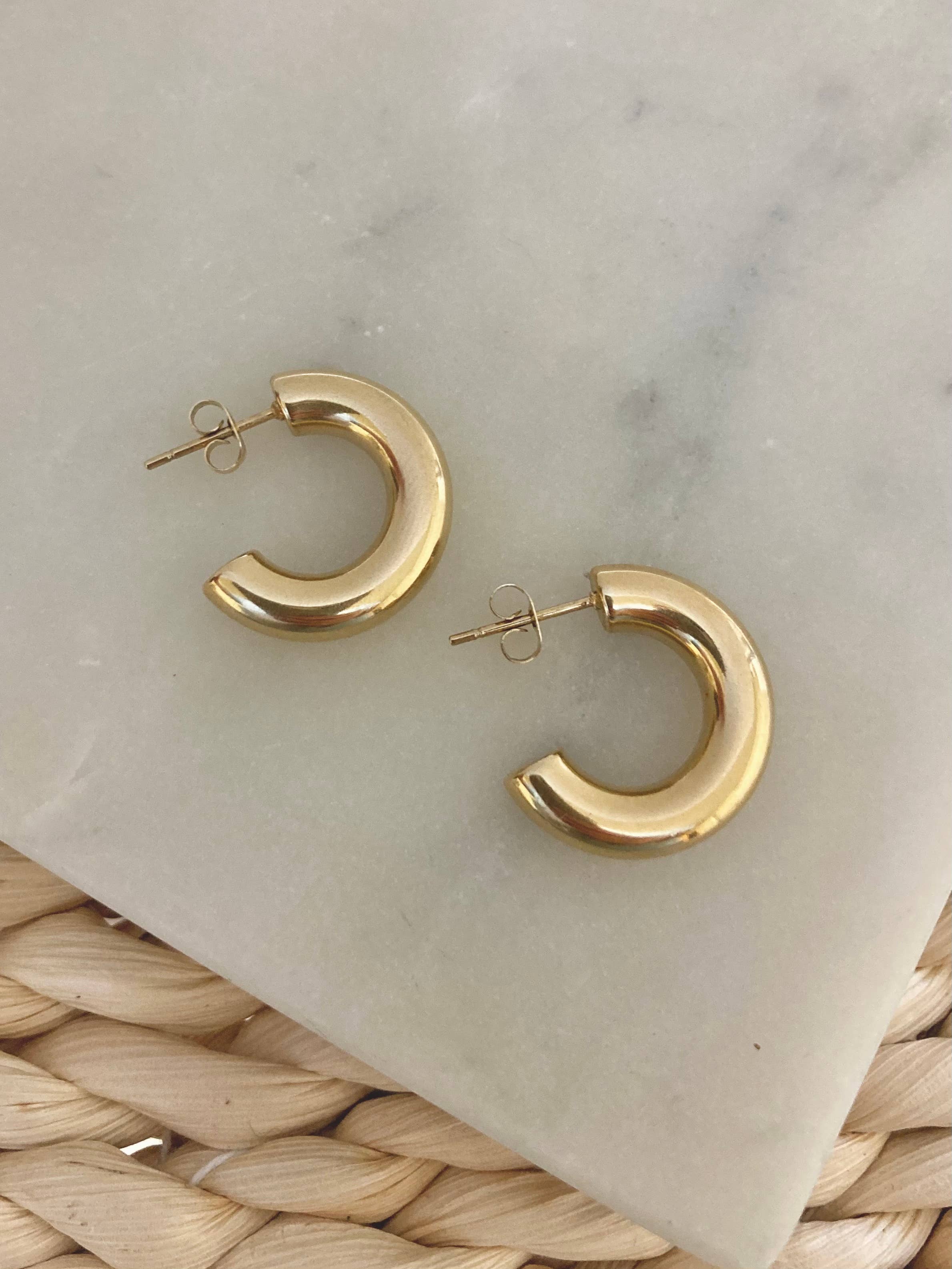 Amady Jewelry - Wholesale Hoop Earrings - 18k Gold Plated 20mm Hoops 20mm Lightweight Waterproof4