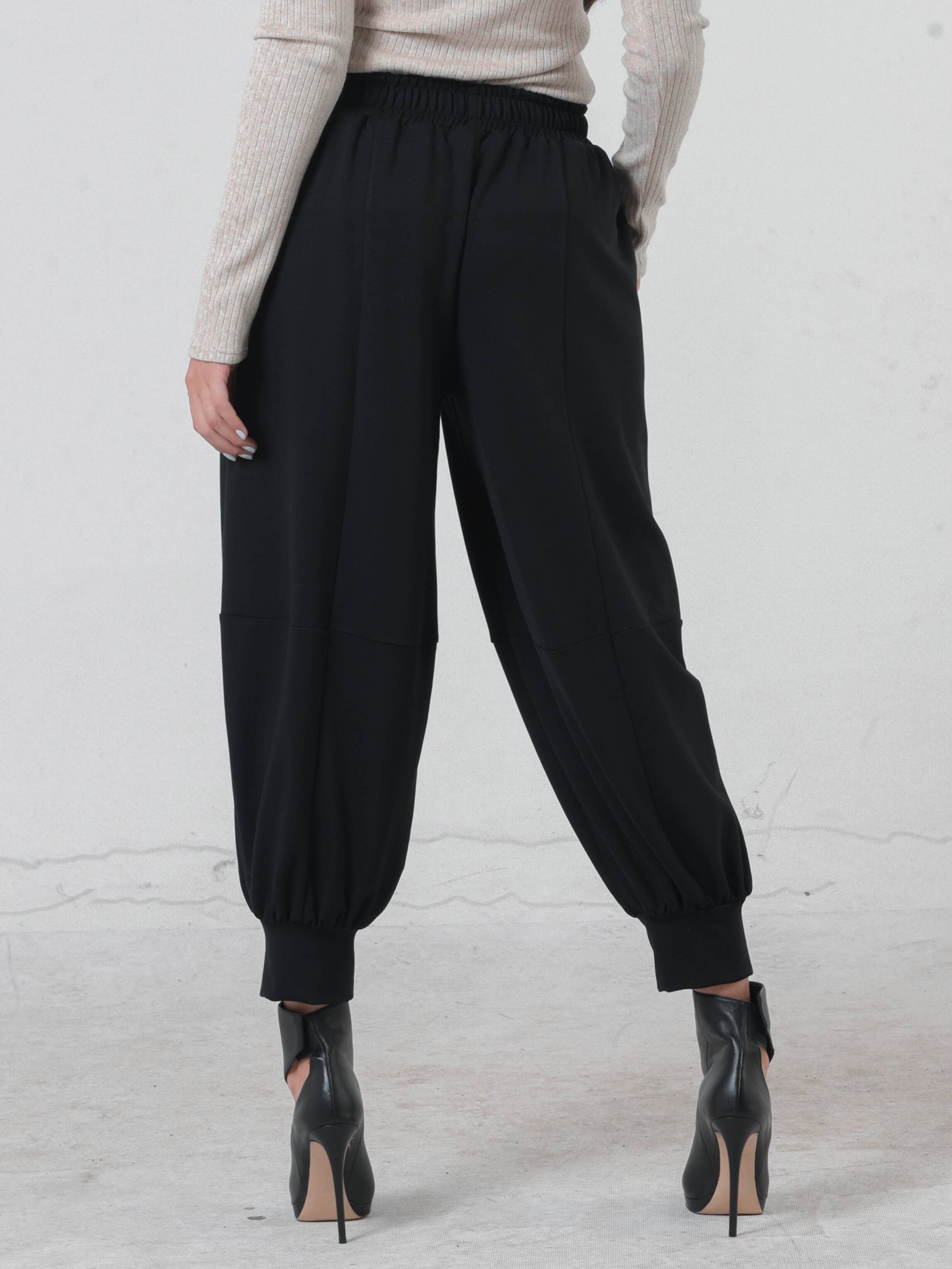 Preto Calças Harems Extravagantes para venda a revendedores na Faire3