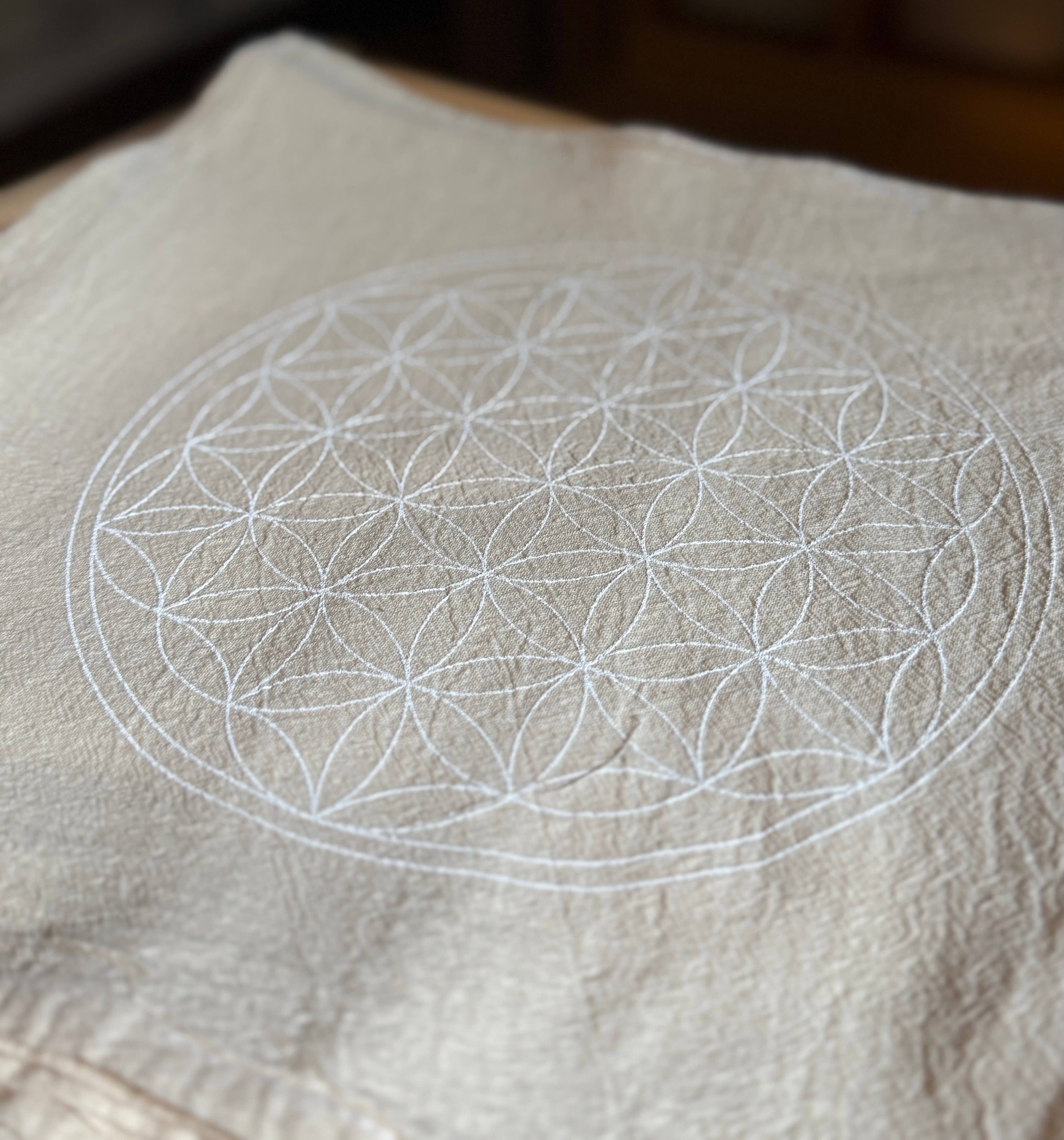 Crystal Grids - Vente Accessoire de méditation - Impression blanche Fleur de Vie, Tissu de Grille de Cristal, Tissu d'Autel5